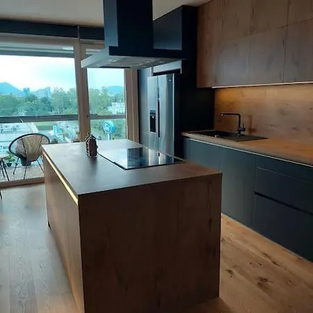 Luxury * לובליאנה