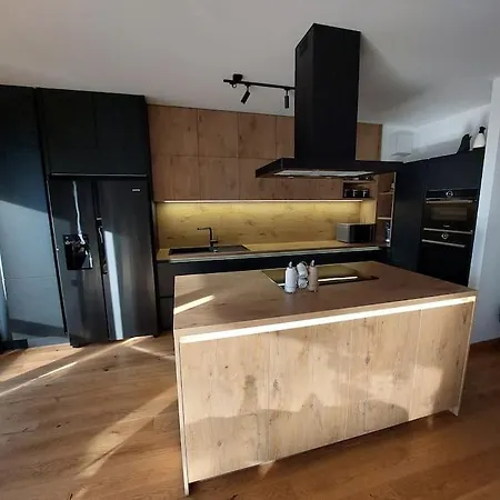 Luxury * לובליאנה